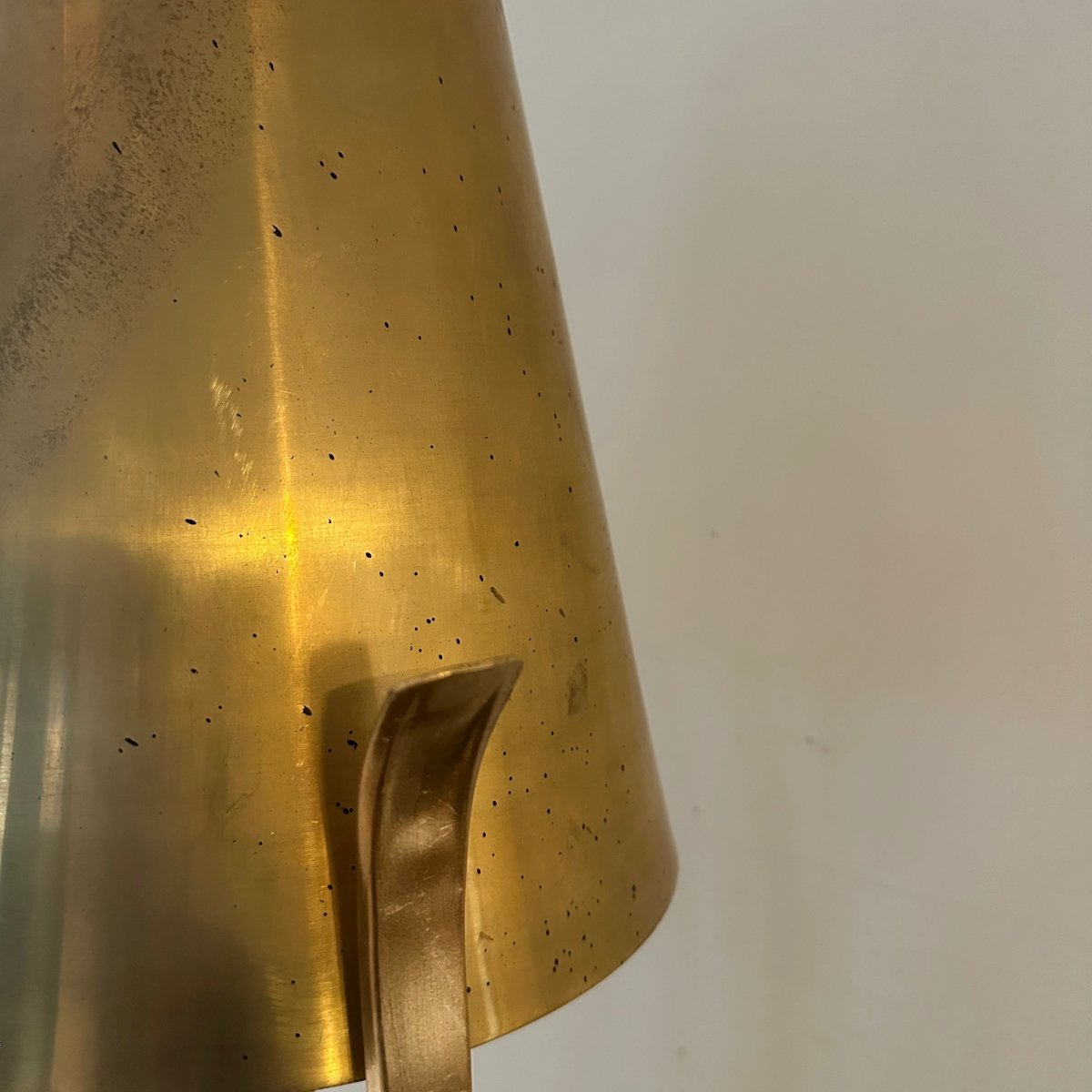 Gold Leaf & Brass Table Lamp - SpaceHavenHome